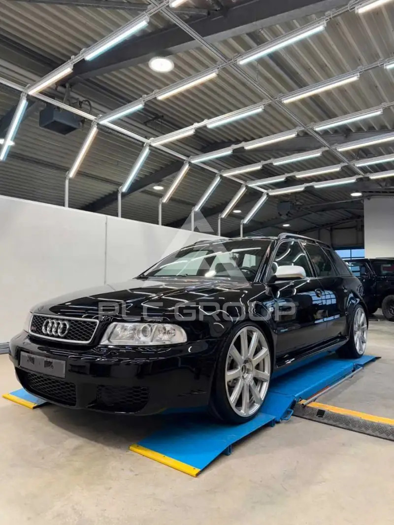 2001 Audi RS4