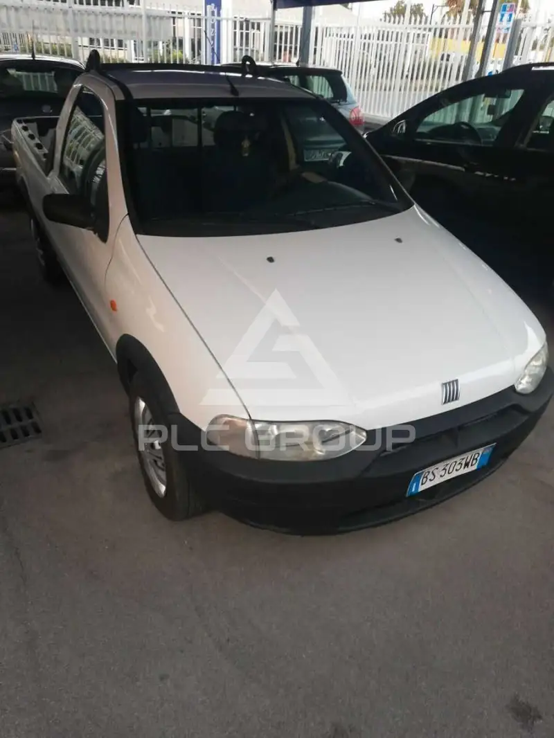 2001 Fiat Strada