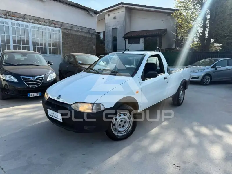 2001 Fiat Strada