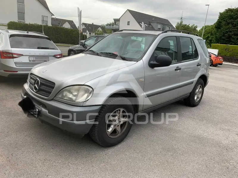 2001 Mercedes Benz ML 320