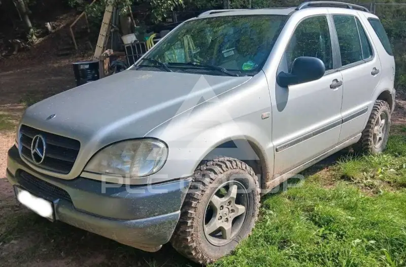 2001 Mercedes Benz ML 320