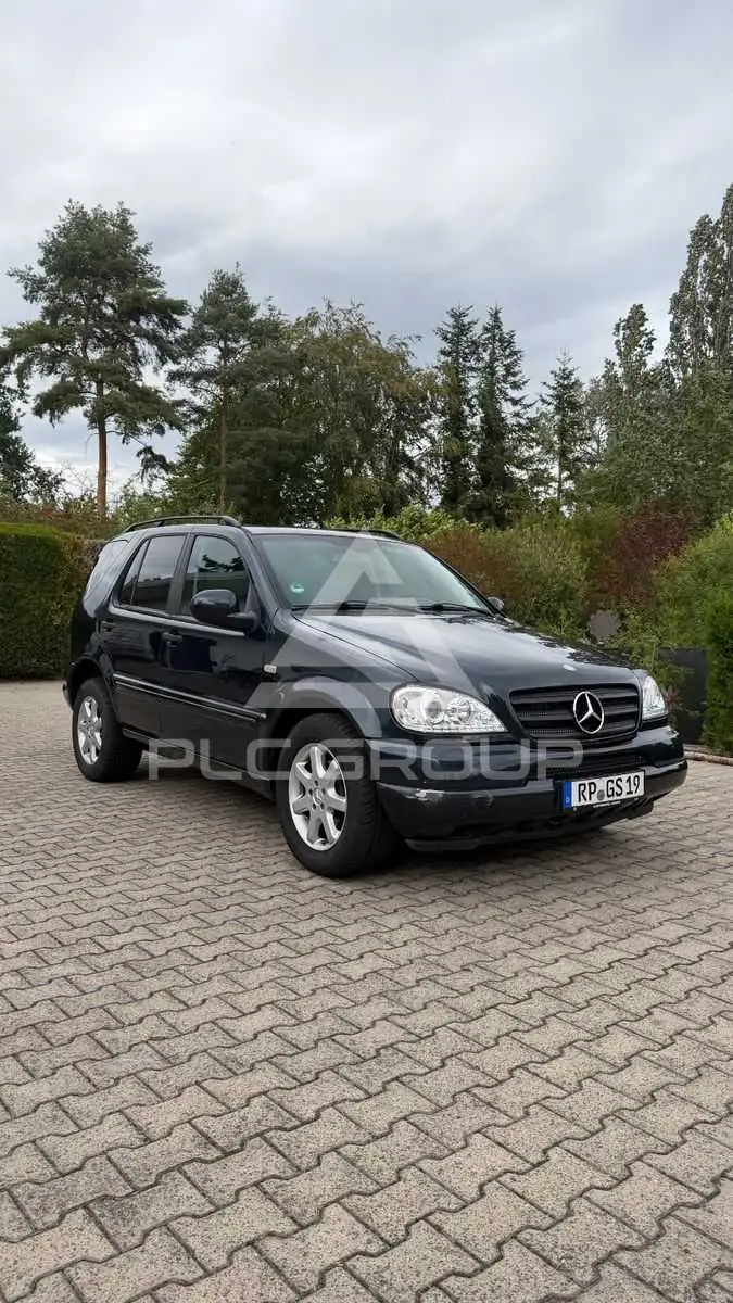 2001 Mercedes Benz ML 320