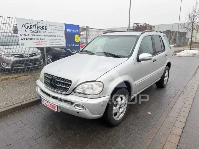 2001 Mercedes Benz ML 320