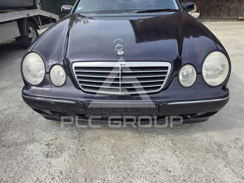 2001 Mercedes Benz E 320