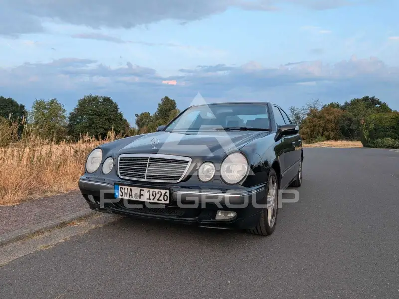 2001 Mercedes Benz E 320