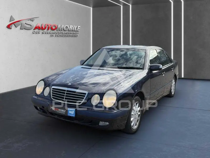 2001 Mercedes Benz E 320