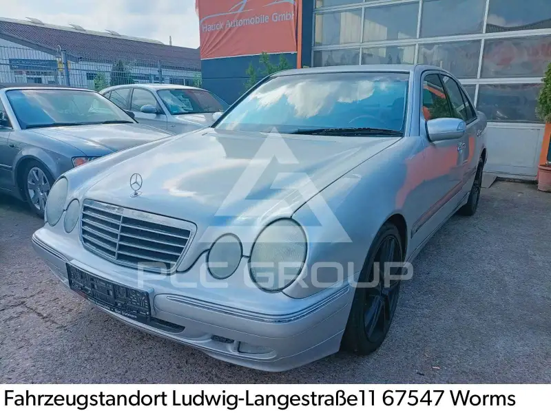 2001 Mercedes Benz E 280