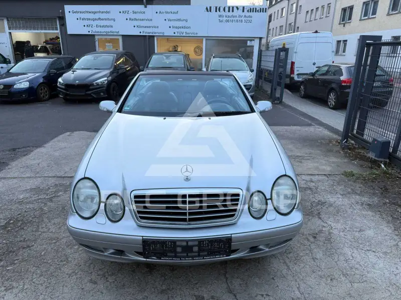 2001 Mercedes Benz CLK 200