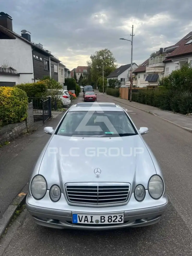 2001 Mercedes Benz CLK 200