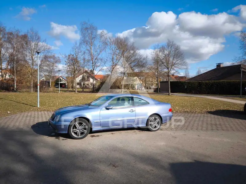 2001 Mercedes Benz CLK 200