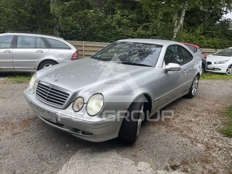 2001 Mercedes Benz CLK 320