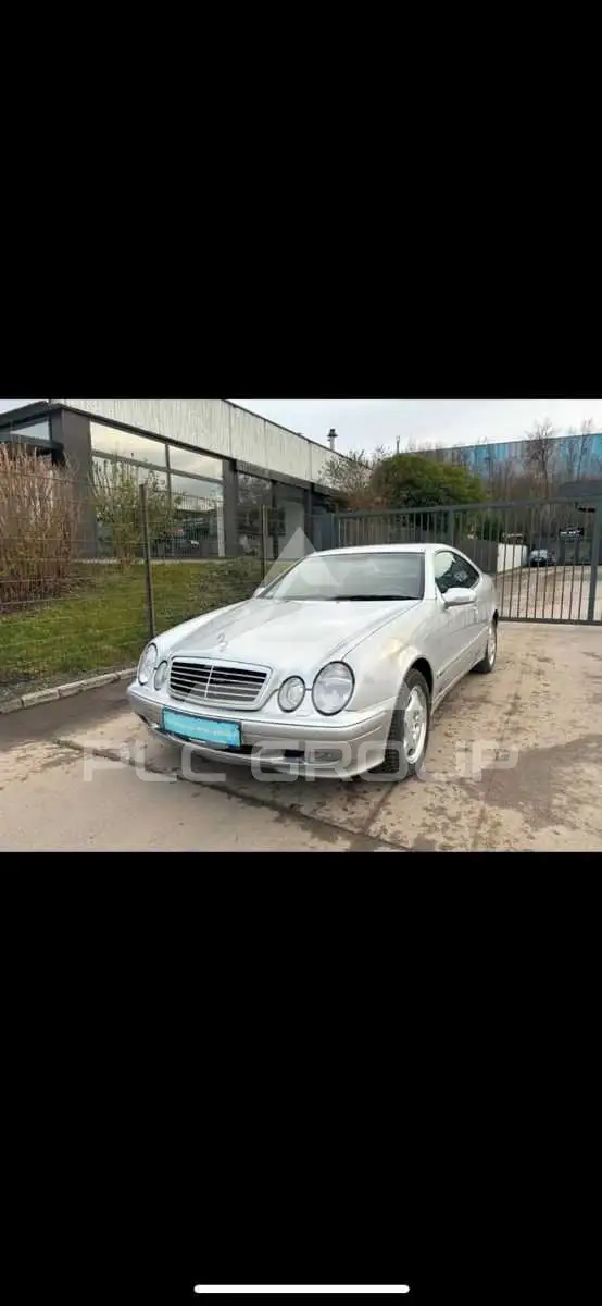 2001 Mercedes Benz CLK 320