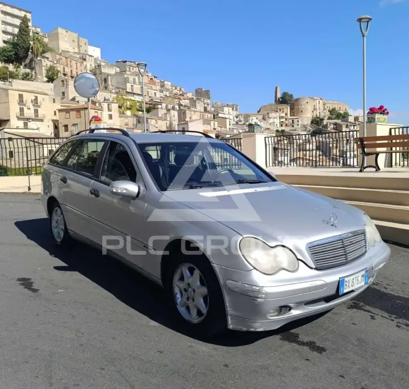 2001 Mercedes Benz C 220