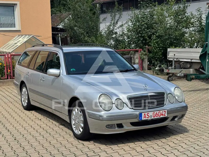 2001 Mercedes Benz E 200