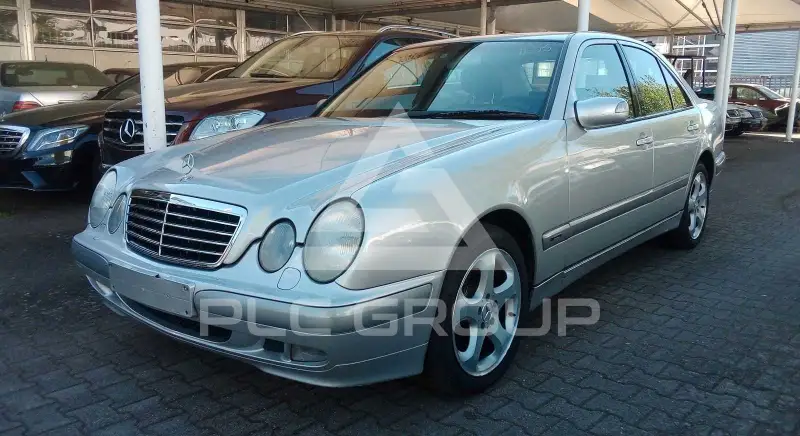2001 Mercedes Benz E 200