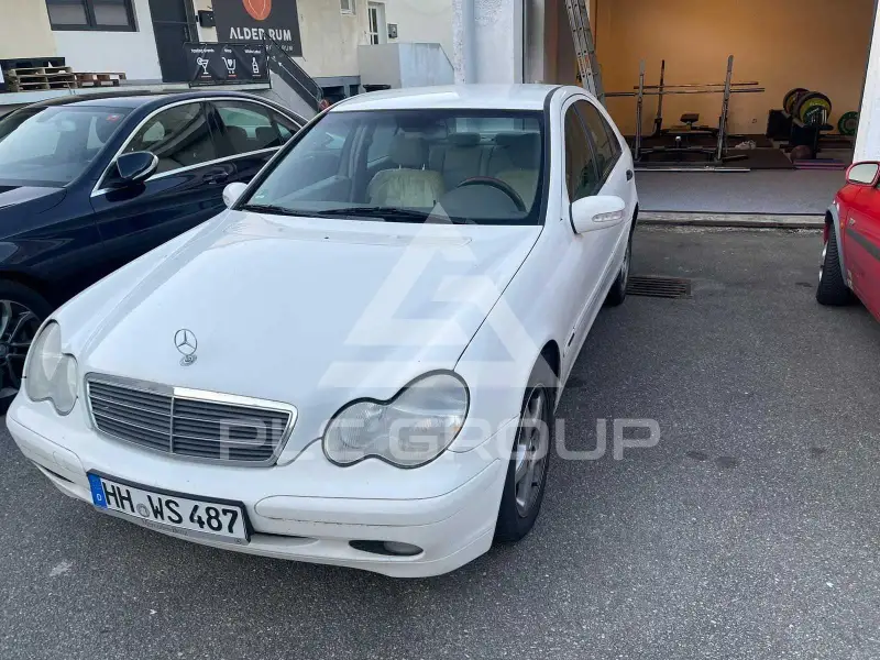 2001 Mercedes Benz C 180