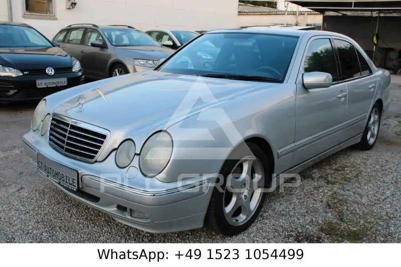 2001 Mercedes Benz E 220