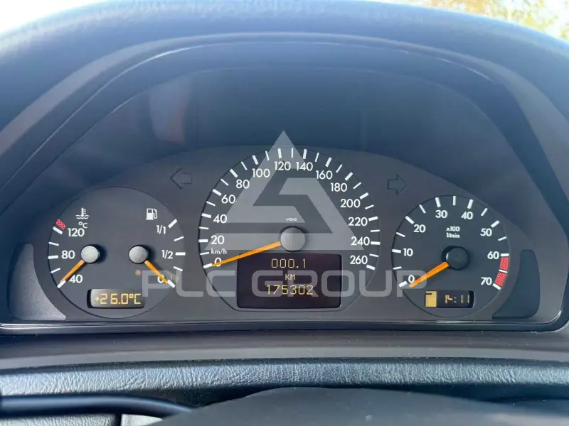 2001 Mercedes Benz CLK 230
