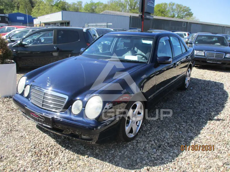 2001 Mercedes Benz E 240