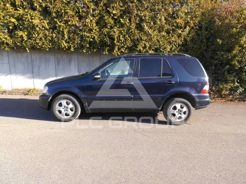2001 Mercedes Benz ML 270