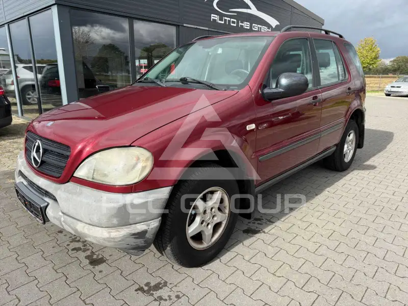 2001 Mercedes Benz ML 270