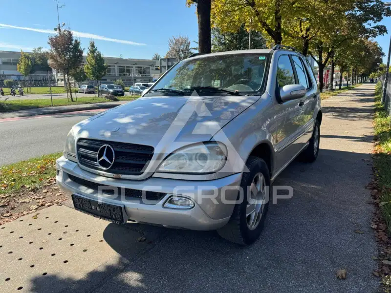 2001 Mercedes Benz ML 270