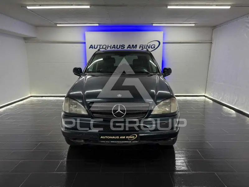 2001 Mercedes Benz ML 270