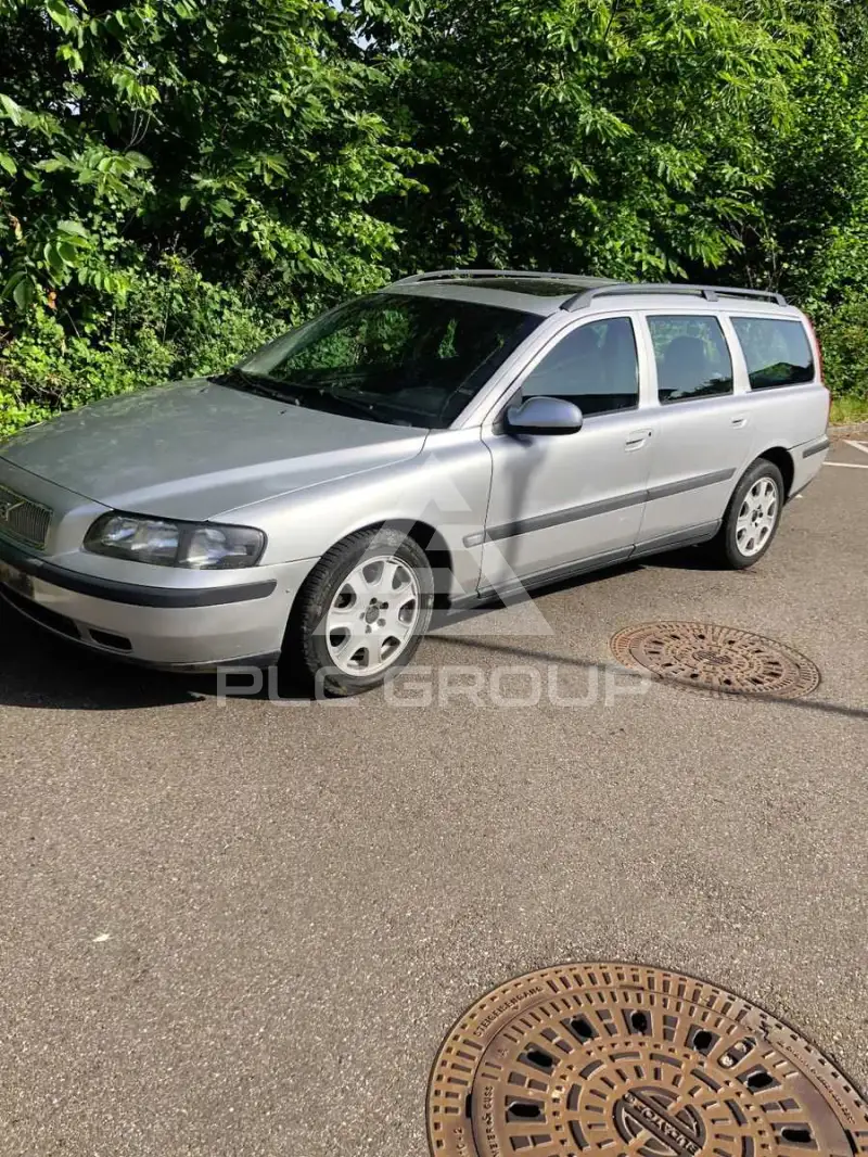 2001 Volvo V70