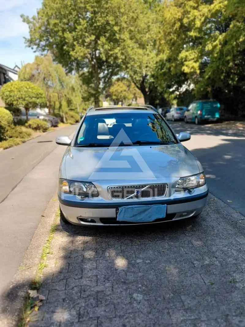 2001 Volvo V70