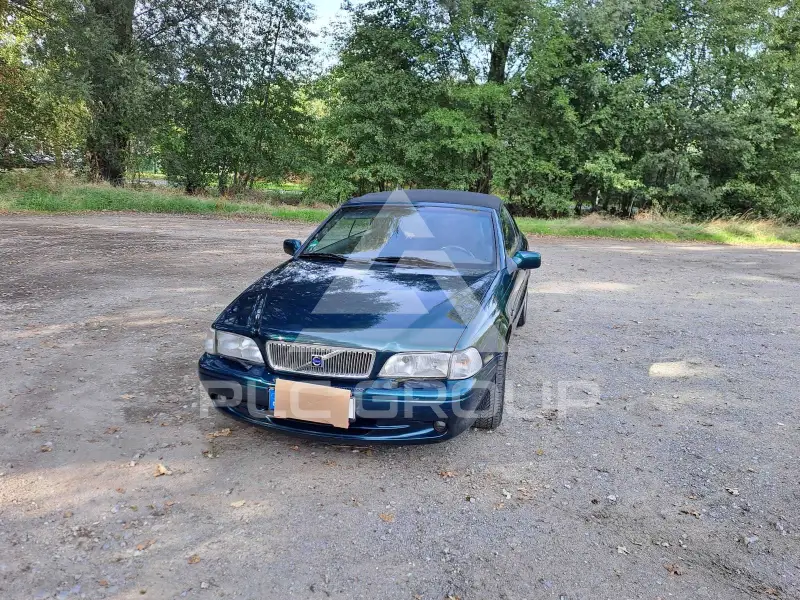 2001 Volvo C70