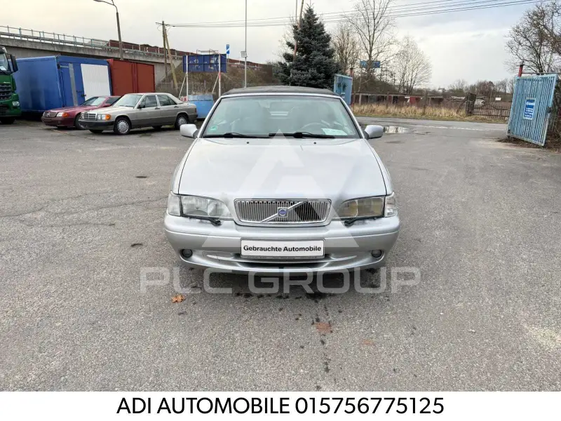 2001 Volvo C70
