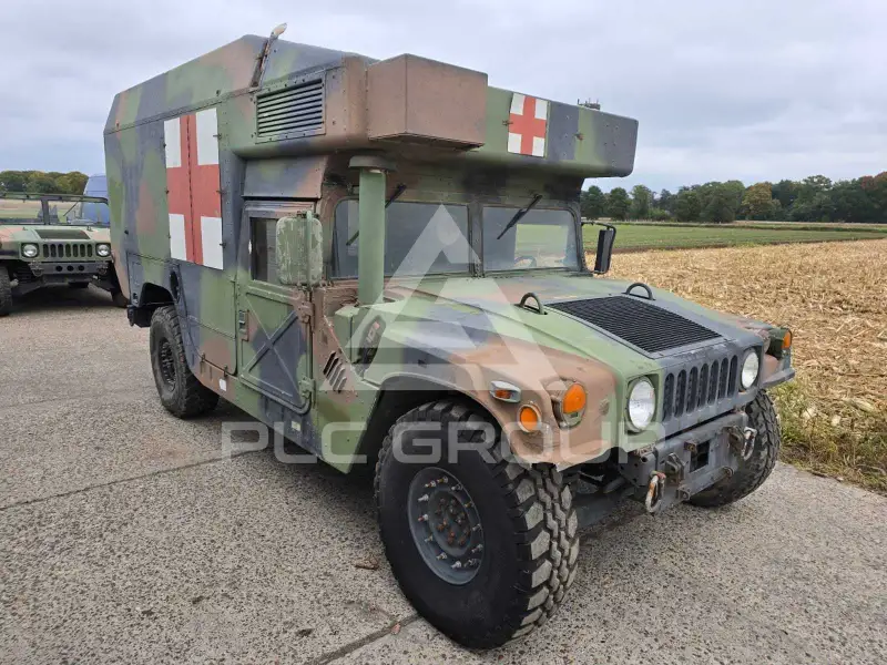2001 Hummer H1