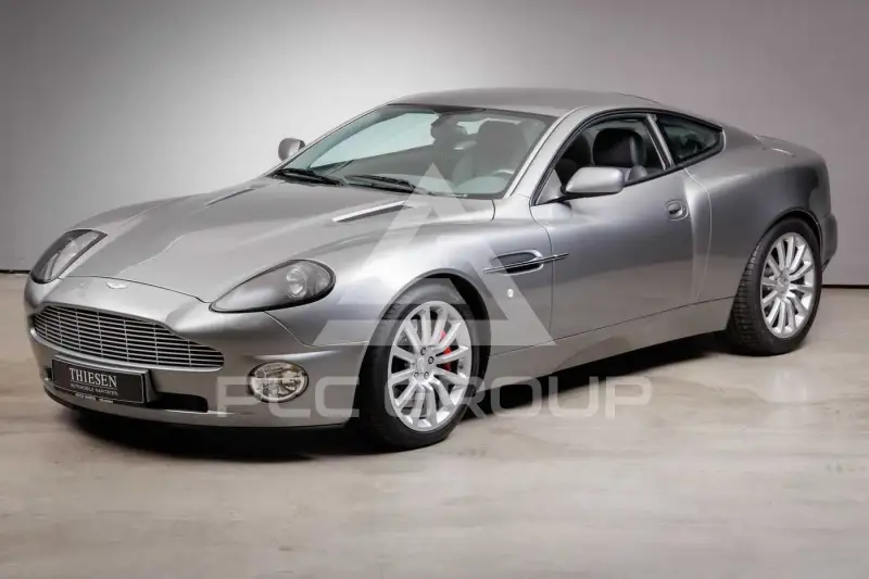 2001 Aston Martin V12