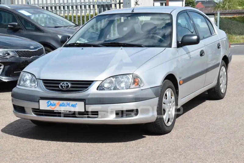 2001 Toyota Avensis
