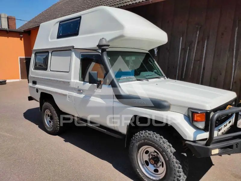 2001 Toyota LAND CRUISER