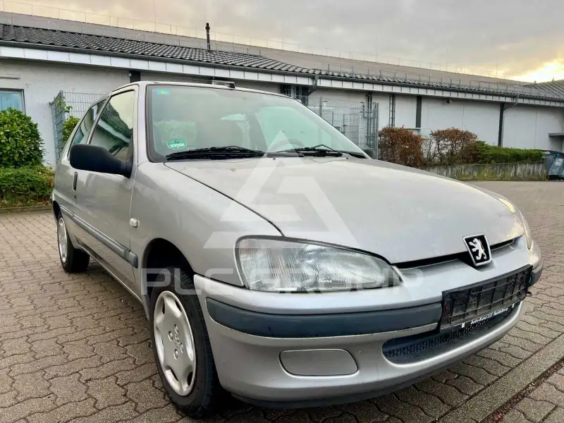 2001 Peugeot 106