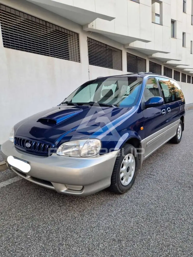 2001 KIA Carnival