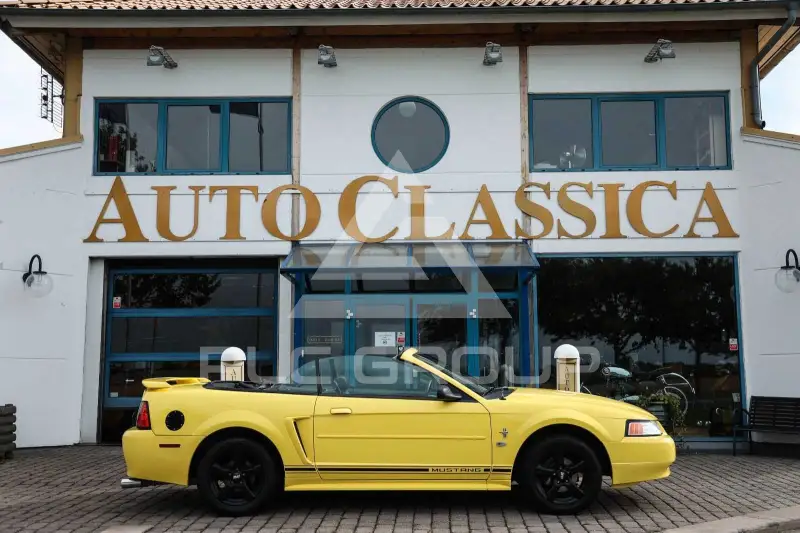 2001 Ford MUSTANG