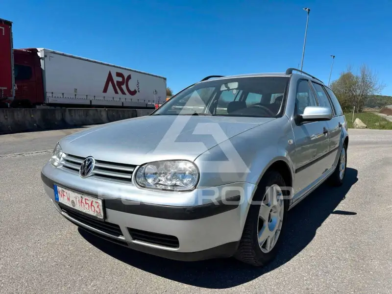 2001 Volkswagen GOLF