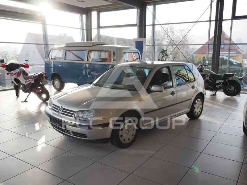 2001 Volkswagen GOLF