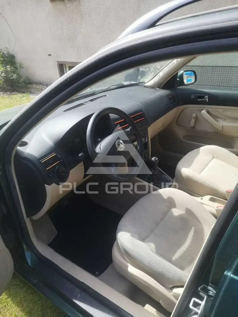 2001 Volkswagen GOLF