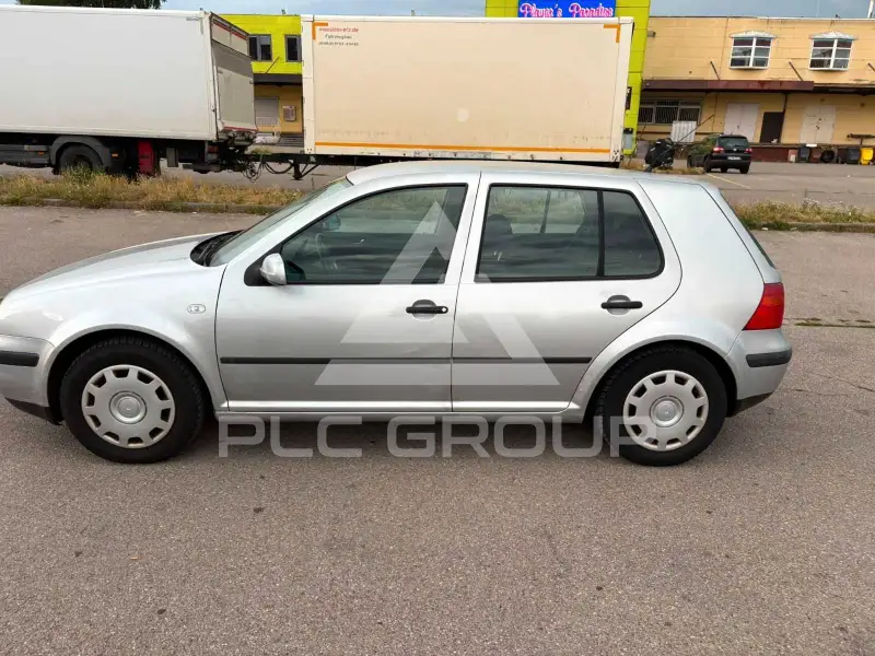 2001 Volkswagen GOLF