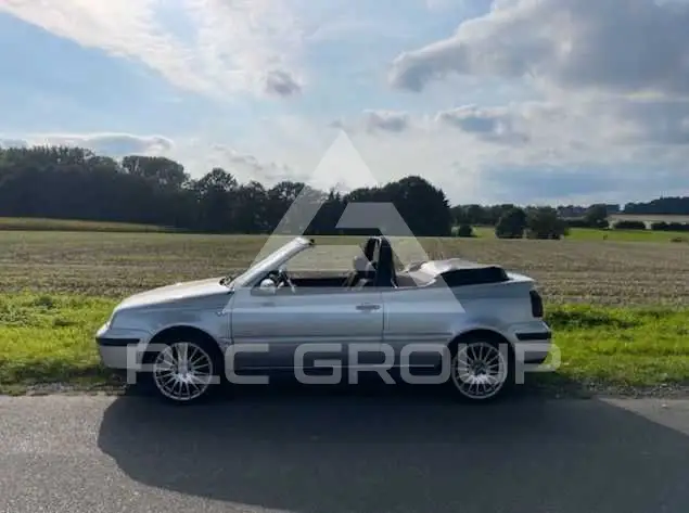 2001 Volkswagen GOLF