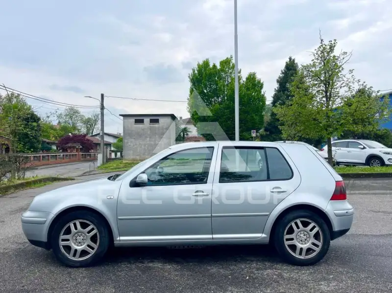 2001 Volkswagen GOLF