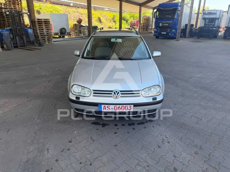2003 Volkswagen GOLF