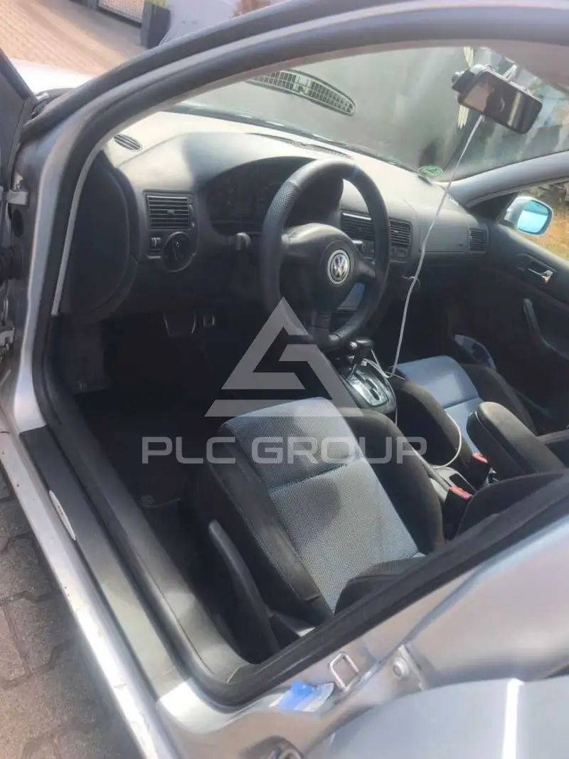 2001 Volkswagen GOLF