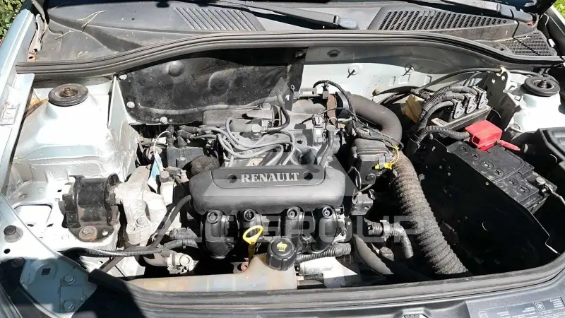 2001 Renault Clio