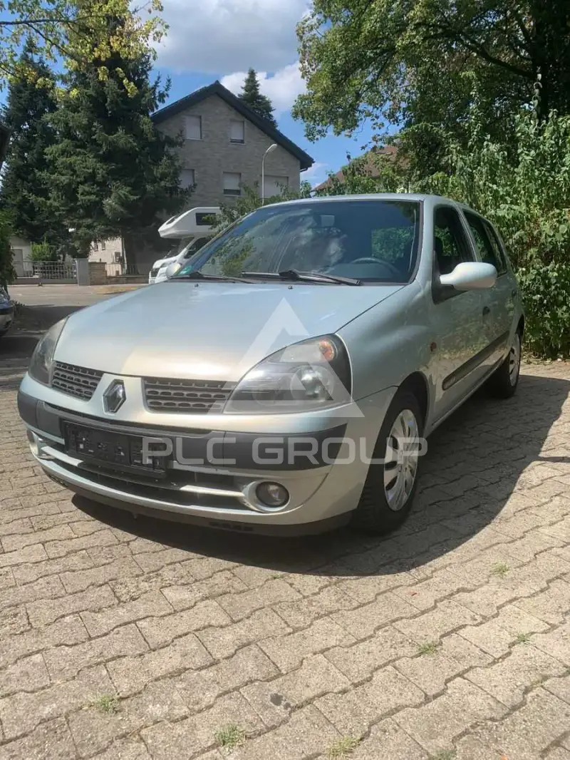 2001 Renault Clio