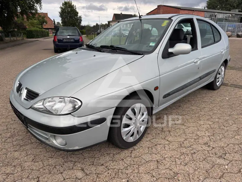 2001 Renault Megane