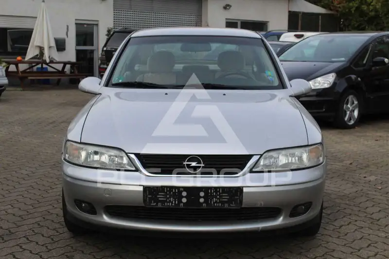2001 Opel Vectra